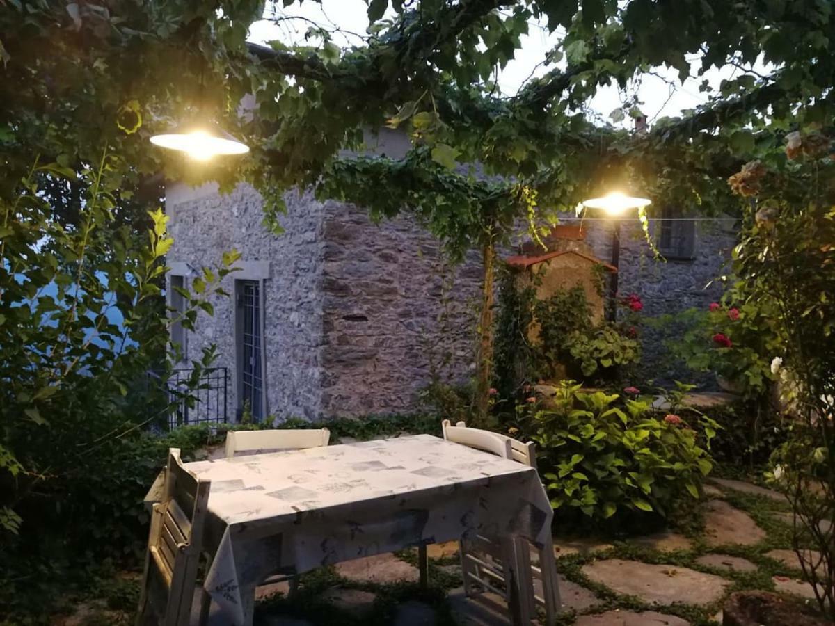 Casale Maria Mafalda Pieve di Teco Exterior foto